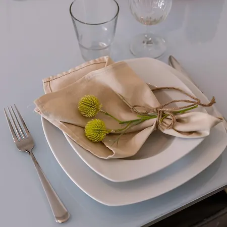 Appartement Huswell - Modern With Balcony Near The *